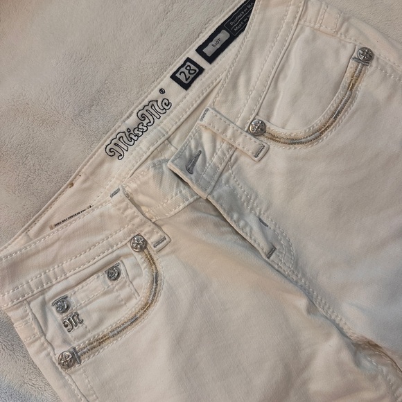 Miss Me Jeans - Picture 4 of 4